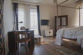 Embassy Row BnB