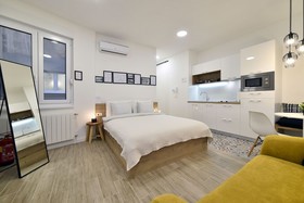 Fishnjak Apartments