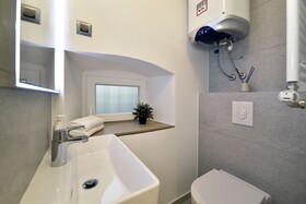 Hidden Backyard Apartments
