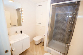 Hostel 63