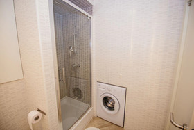 Hostel 63