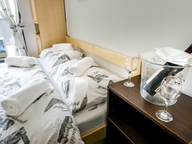 Hostel Moving