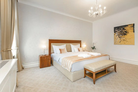 Hotel Le Premier