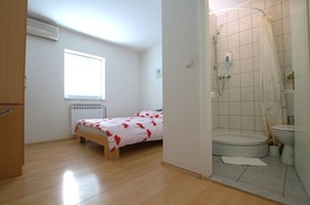 Ivac Inn