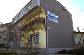 Ivac Inn