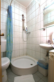 Ivac Inn