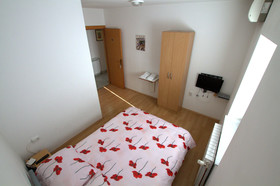 Ivac Inn