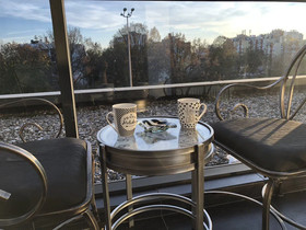King & Queen Apartments