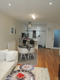 King & Queen Apartments