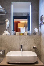 Livris Hotel