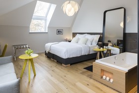 Livris Hotel