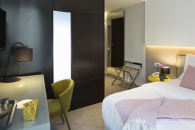Livris Hotel