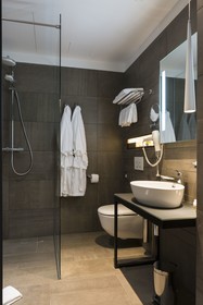 Livris Hotel