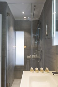 Livris Hotel