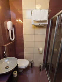 Log In Rooms
