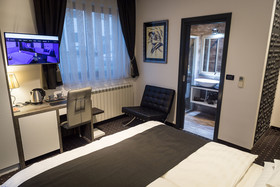 Log In Rooms