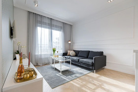MM House - Adults Only