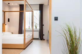 Rooms And Apartments Glossy