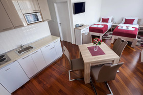 Studio Apartments Radoš
