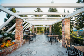 Sundial Garden Rooms