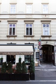 Tesla Boutique Apartments