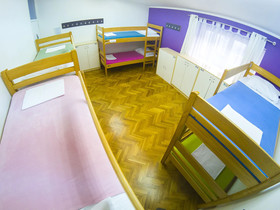 Whole Wide World Hostel And Bar