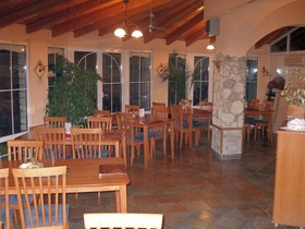 Villa & Restaurant Sedra