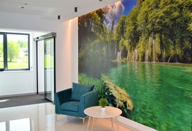 16 Lakes Hotel