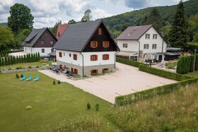 Green lakes house 2
