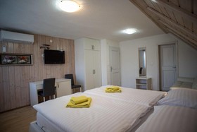 Villa Lika