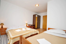 Apartment and Rooms Nevenka