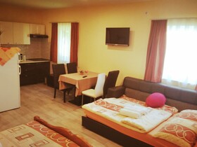 Guest House First Stop