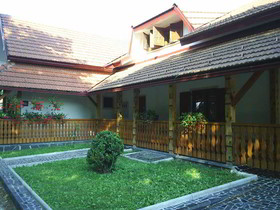 House Giga