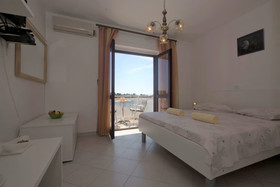 Apartments and Rooms Nikol