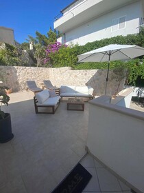 Apartments Jakov and Antonia