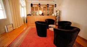 Hotel Moeesy, Blue & Green Oasis