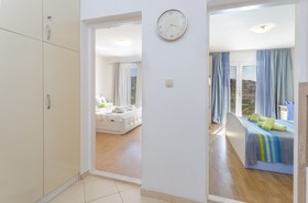 Edi Centrally Located