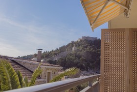 Edi Centrally Located