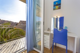 Edi Centrally Located