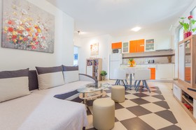 Edi Centrally Located