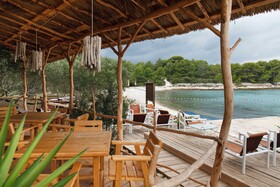 Robinson House Nicolina