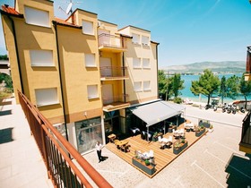 Villa Malo More