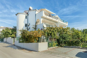 Apartments Anka