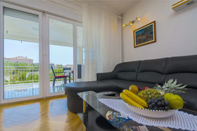 Apartments Maslina