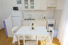 Apartments Maslina