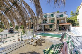 Apartments Rina - with pool