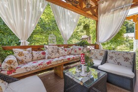 Holiday Home Fairytale Happy Rentals