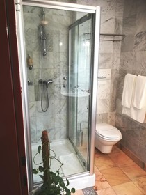Phoenix Hotel