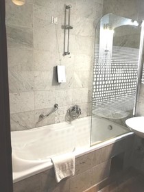Phoenix Hotel