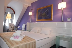 Phoenix Hotel